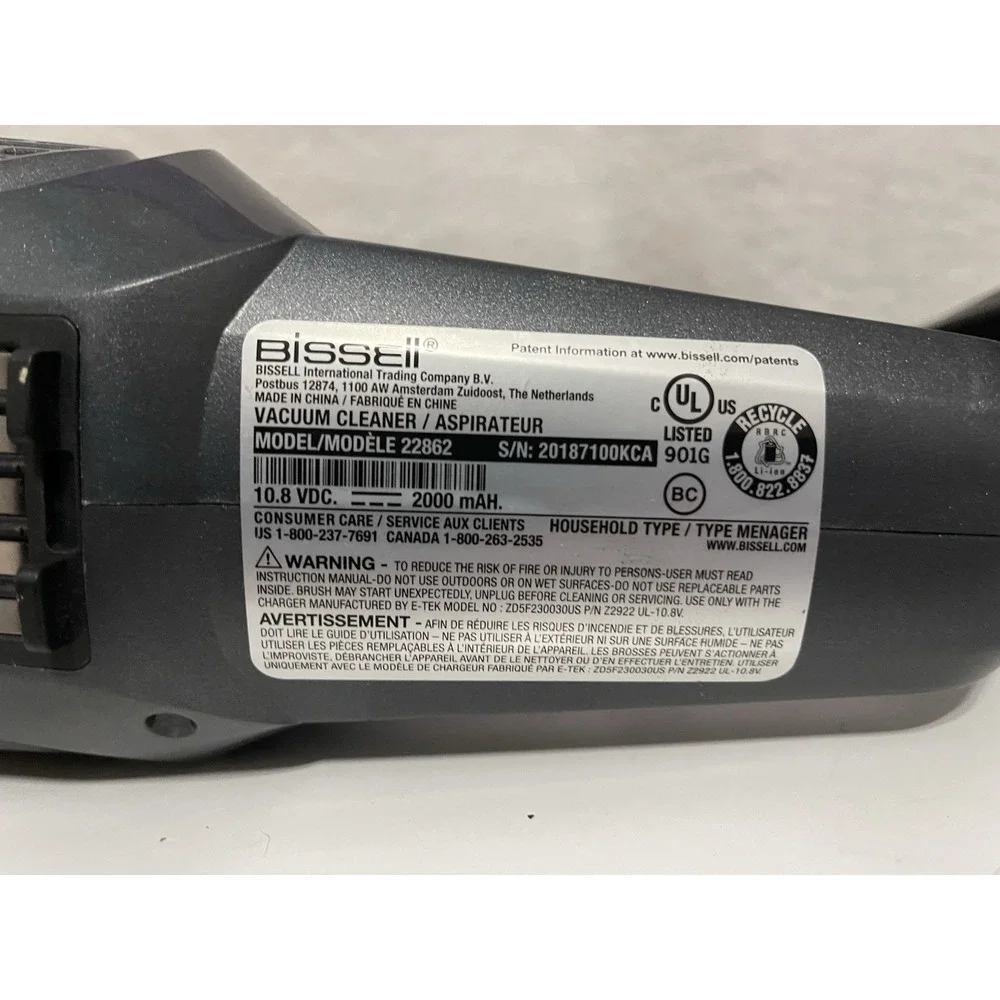 BISSELL Adapt Ion Pet 10.8V Lithium Ion 2 in 1 Cordless Vacuum * No Charger*